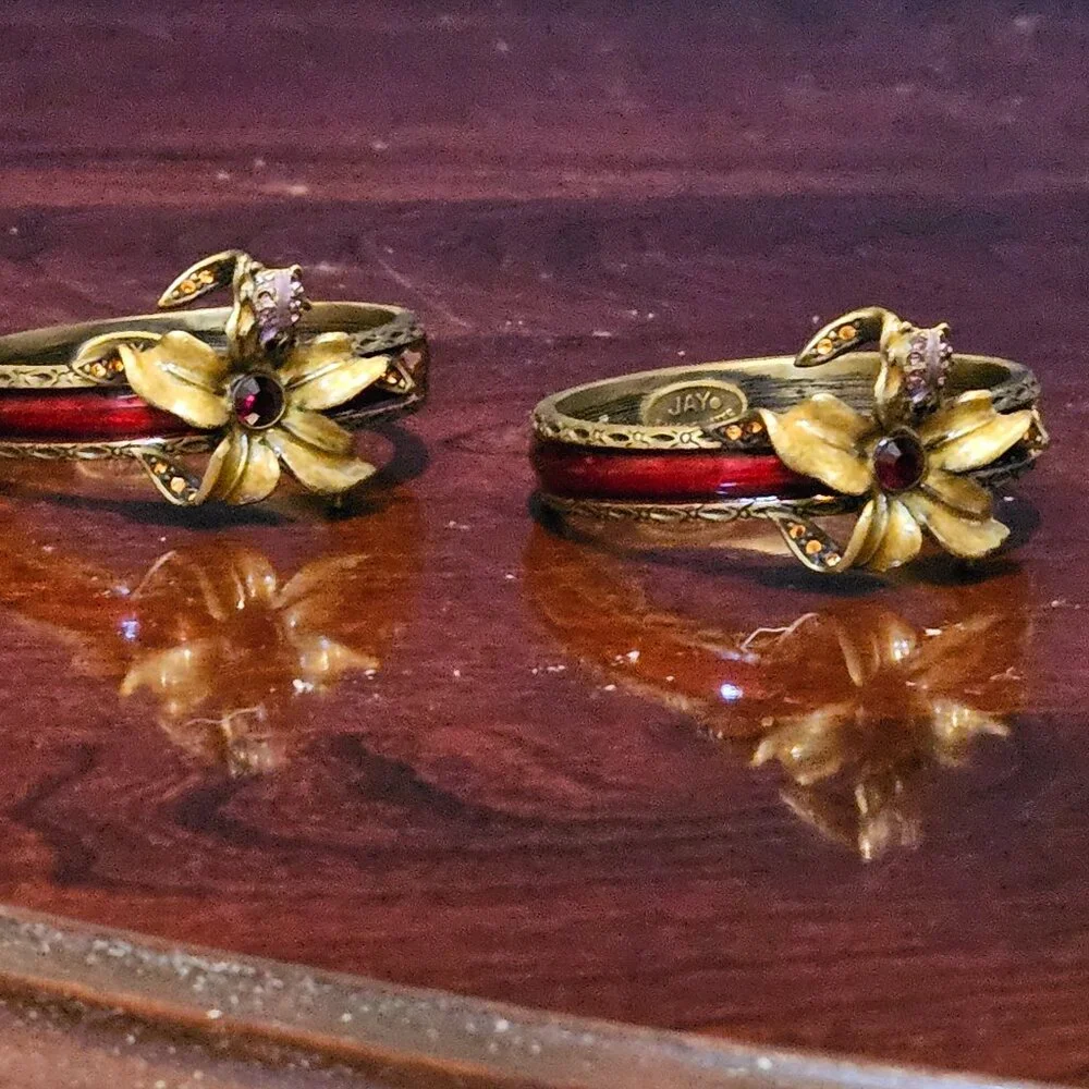 RARE JAY STRONGWATER LILY FLOWER FLORAL FROG CRYSTAL RED  ENAMEL NAPKIN RINGS